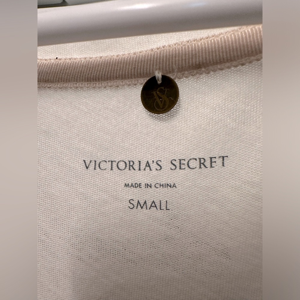 Like New! Victoria’s Secret White Angel Shirt, Size S - Picture 3 of 3